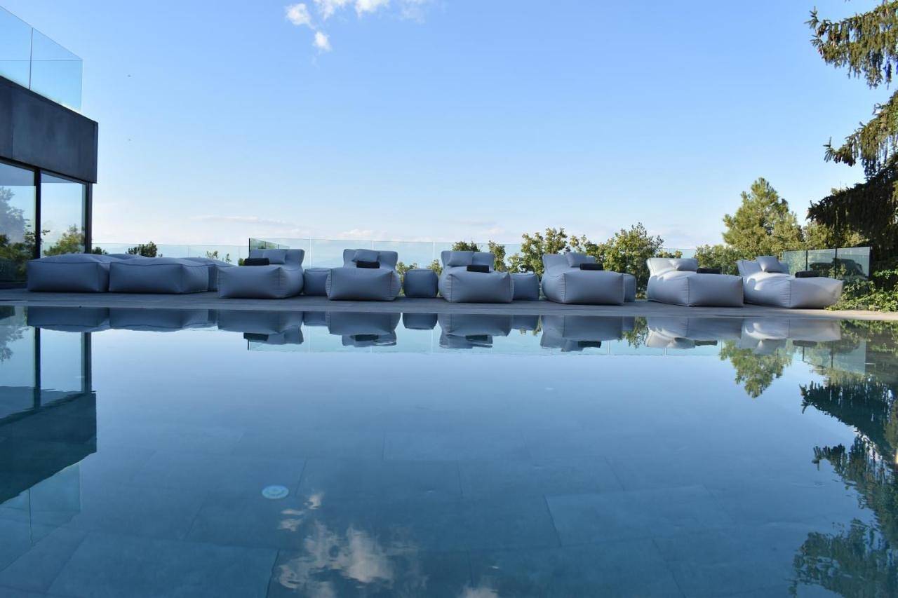 Hotel Urbisol in Avinyó, Pla de Bages DO