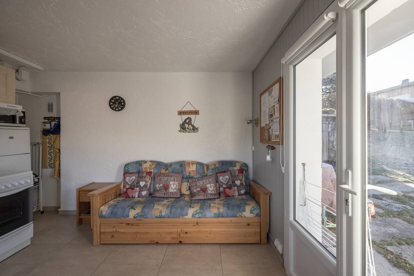 Appartement entier, Appartement "Les Rocailles" avec vue sur les montagnes, terrasse privée et Wi-Fi in Notre-Dame-de-Bellecombe, Région d'Albertville