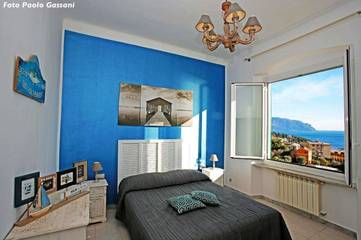 Gîte pour 6 personnes, avec vue et terrasse, animaux acceptés à Bogliasco