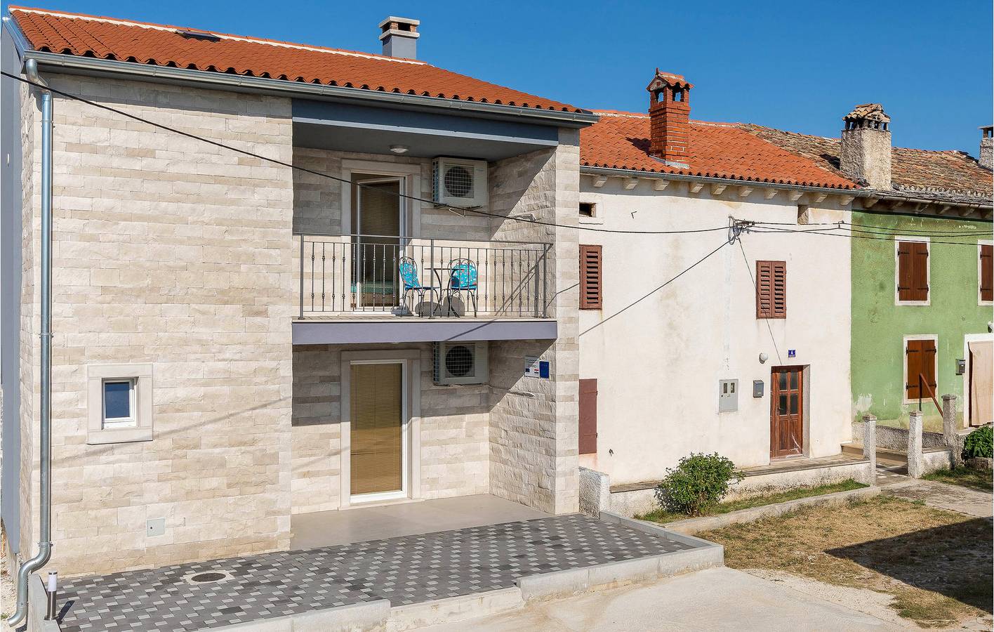 Modernes Apartment mit 2 Schlafzimmern, Pool und WLAN in der Nähe von Manjadvorci in Marčana, Südküste Istrien