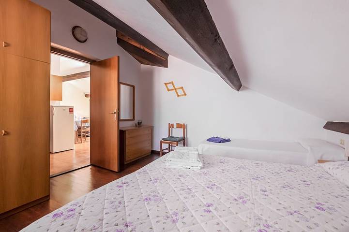 Entire apartment, Brezza di Mare Apartment Deiva Marina 4 + 1 Tino in Bagni Lido, Deiva Marina