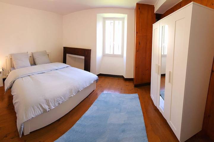 Gîte pour 8 personnes, avec jardin dans vallée d'Aspe - 2