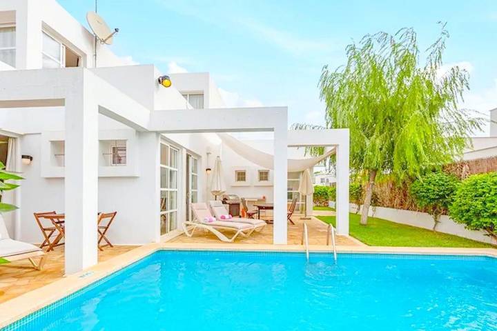 Luxus-Finca für 8 Personen, mit Garten und Balkon in Can Picafort - 4