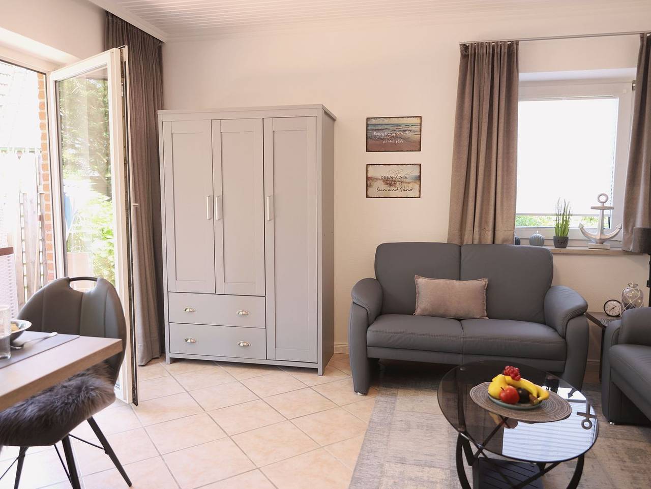 Ganze Wohnung, Charmante Erdgeschosswohnung in Alt-Westerland mit Garten in Westerland, Sylt (Gemeinde)