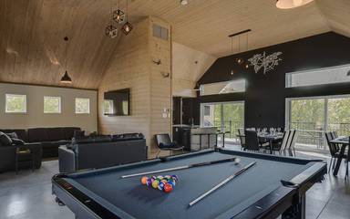 Glamping for 21 Guests in Bromont, Quebec, Picture 2