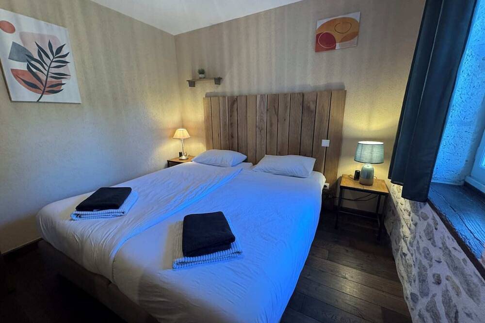 Gîte \"La Prèze\" - Deluxe 2 Chambres (n°4) in Rouzède, Charente