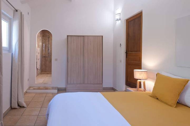 Porto-Vecchio. Villa para 8 a 10 personas a 10 minutos de la playa. in San-Gavino-di-Carbini, Distrito de Sartène