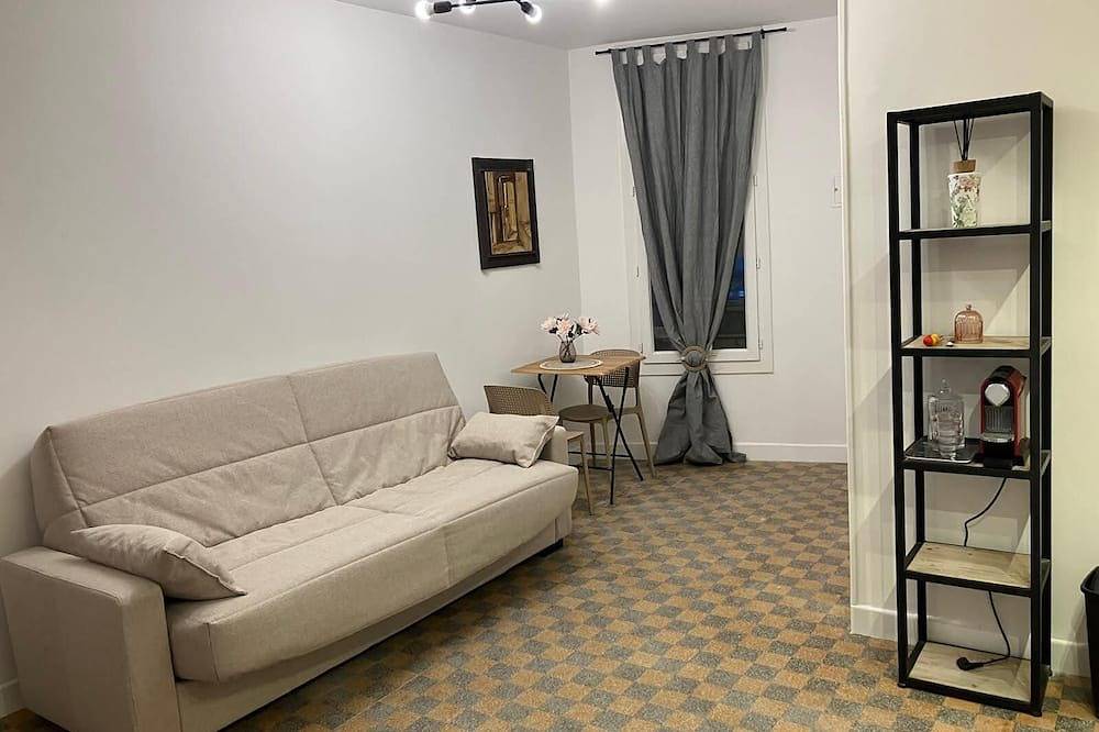 Appartement entier, T2 centre historique de Manosque in Manosque, Parc naturel régional du Luberon