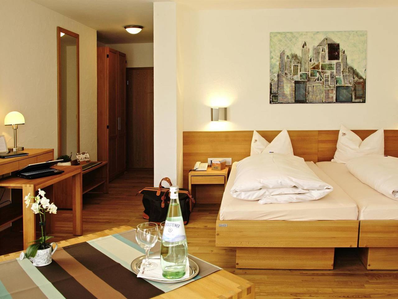 Hotel Zum Schwan - Appartement/Fewo, Dusche, Wc, 1 Schlafraum in Waldfischbach-Burgalben, Pfalz