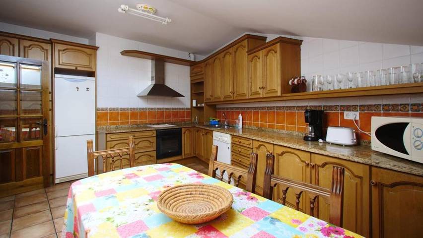 Casa rural para 8 personas, con vistas y balcón en Saldaña-Valdavia - 2