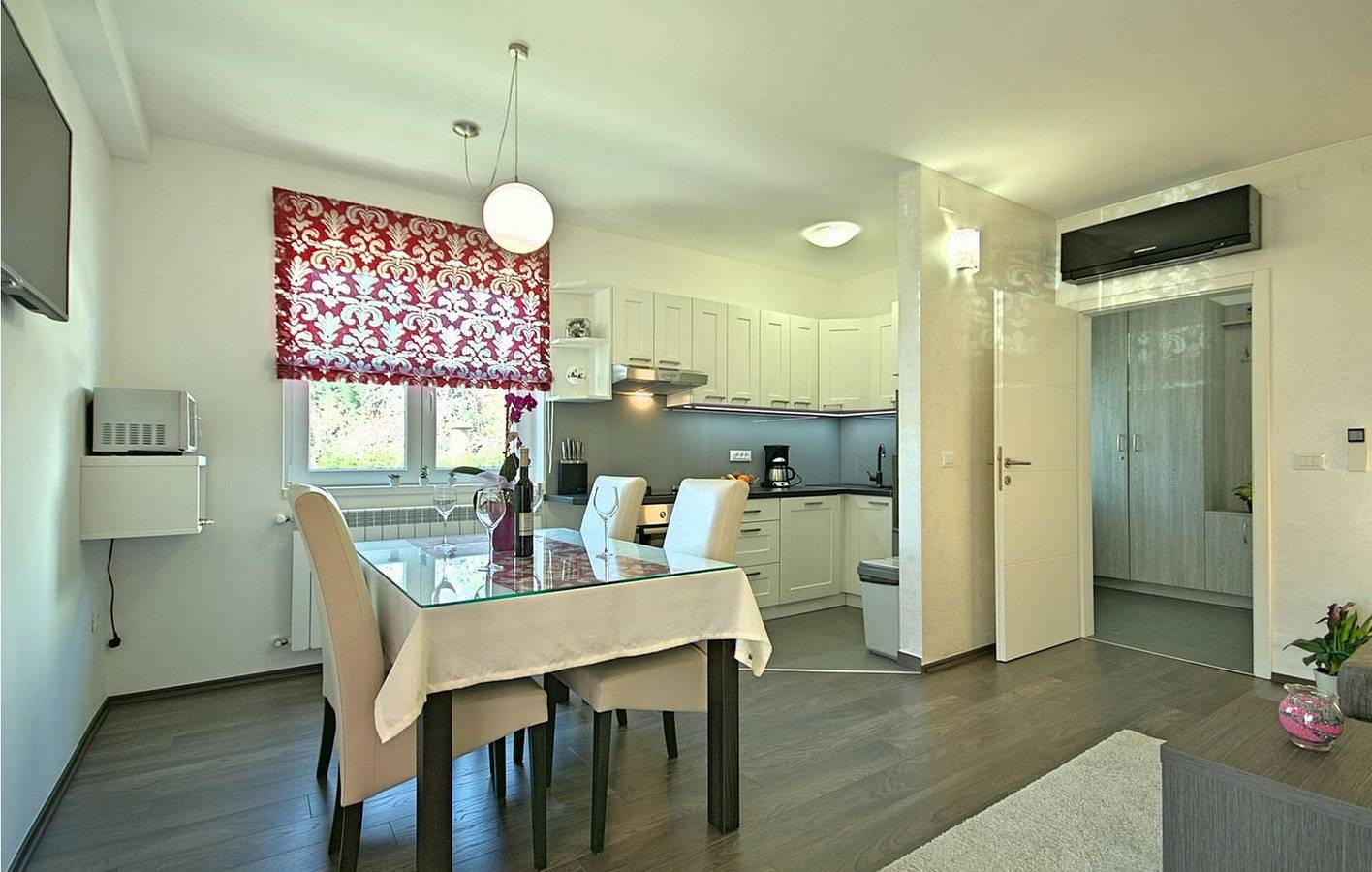 Entire holiday apartment, Holiday apartment for 4 people with terrace in Poreč, Grad Poreč