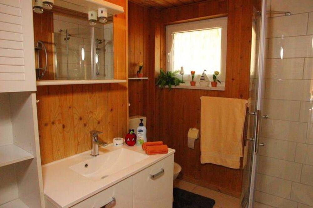 Urlaub am Wasser - Doppelbungalow mit Terrasse im Ferienpark Mirow in Mirow, Mecklenburg-Strelitz