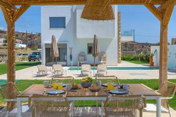 Villa for 4 People in Kiotari, Rhodes, Photo 4