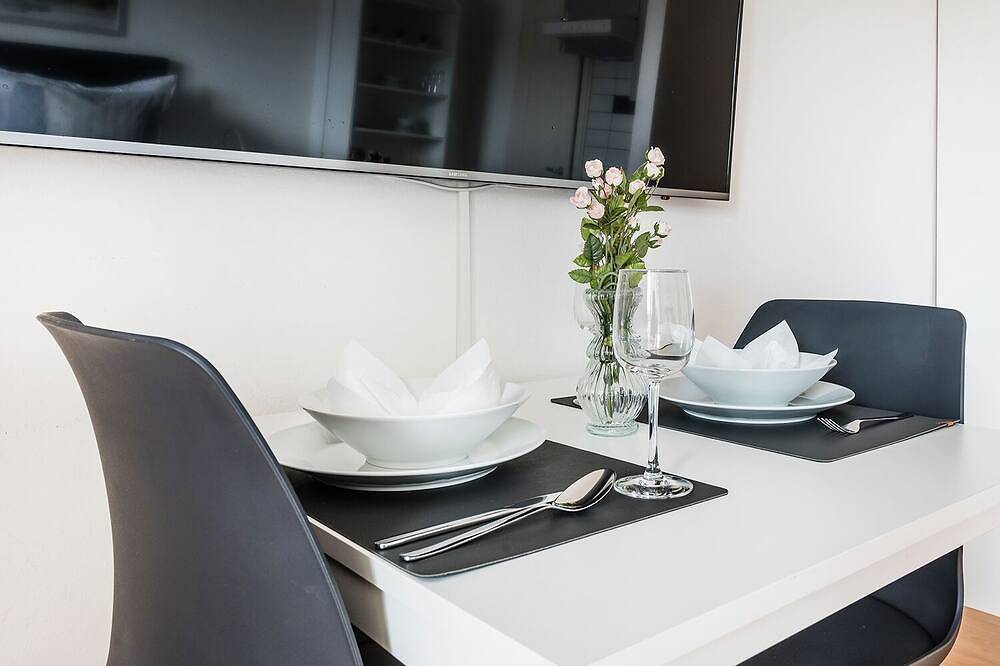 Ganze Wohnung, Modernes 1 Zimmerapartment an top zentraler Lage in Kreuzlingen, Bodensee (Schweiz)