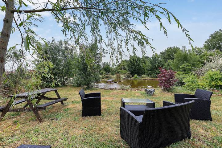 Gîte Les Magnolias Logis Bourseguin, privé terras en wifi in Bourneau, Fontenay-le-Comte