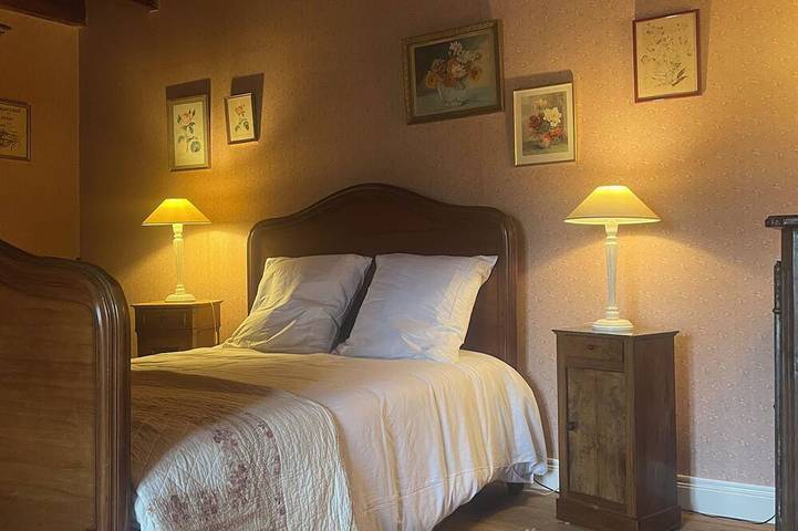 Location de vacances pour 8 personnes, avec Jardin à Saint-Simeux - 2