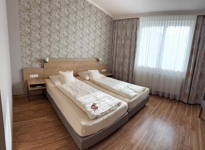 Hotel für 3 Personen, mit Garten und Ausblick in Lautertal - 2