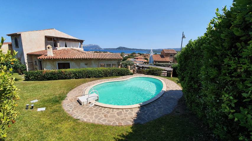 Villa für 6 Personen, mit Balkon und Garten - 1