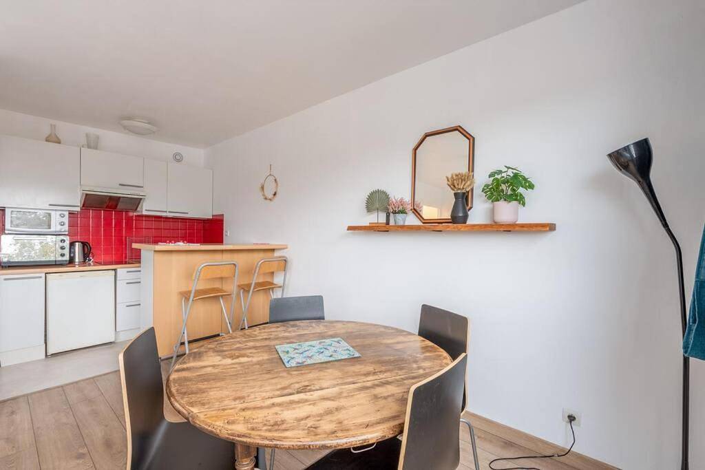 Apartamento entero, Appartement Lille Centre avec Ascenseur, Wifi et Vue sur la Ville in Lille, Lille region