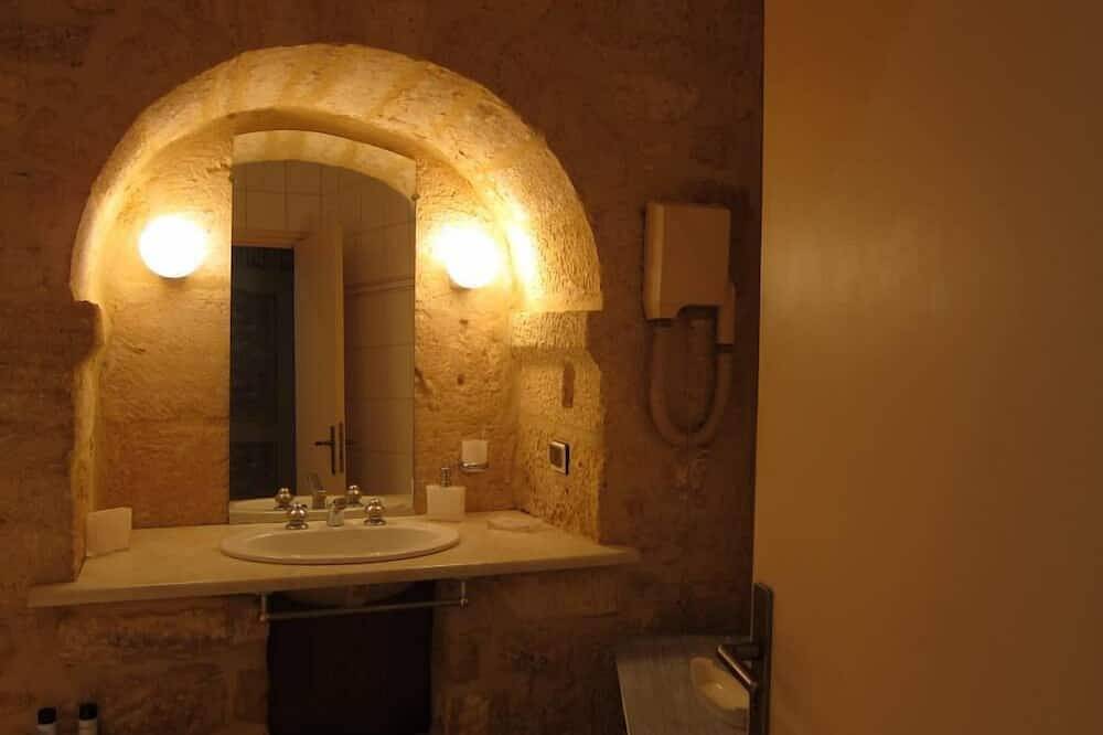 Entire apartment, Domme, bastide in the center of the golden triangle<br><br><br> in Domme, Périgord Noir