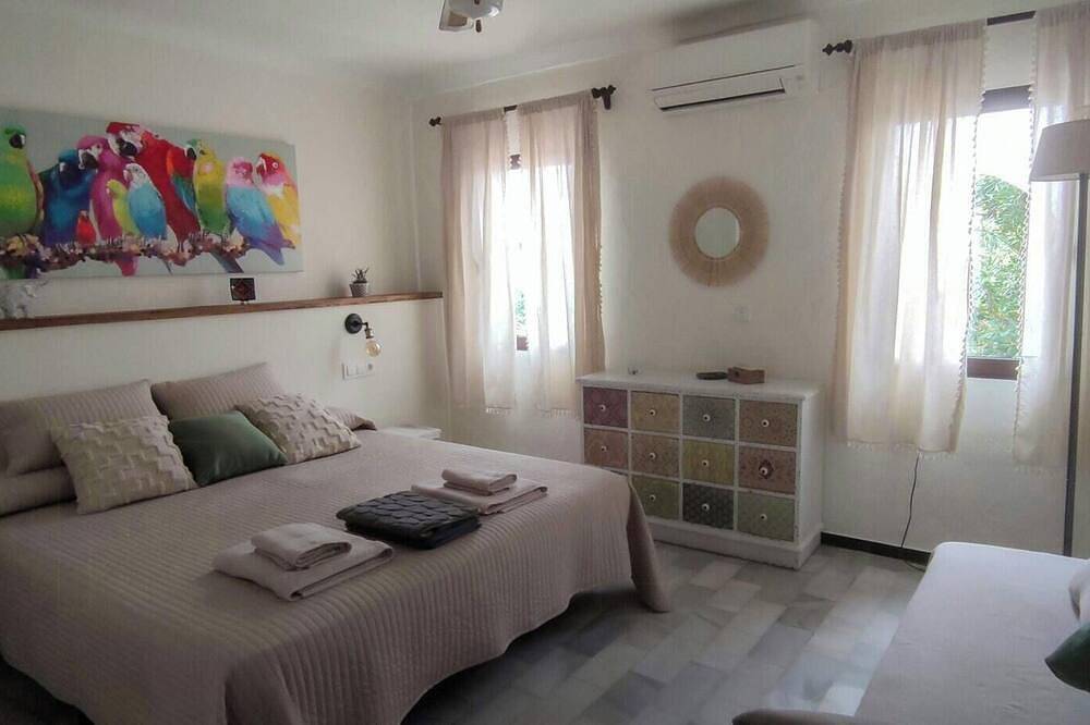 Villa im ibizenkischen Stil an der Costa Blanca in Torrevieja, Costa Blanca