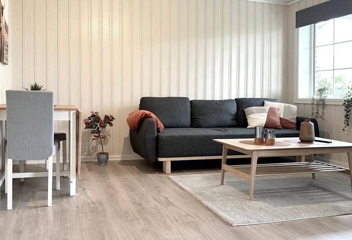 Ferienwohnung für 2 Personen, mit Terrasse und Garten in Bud
