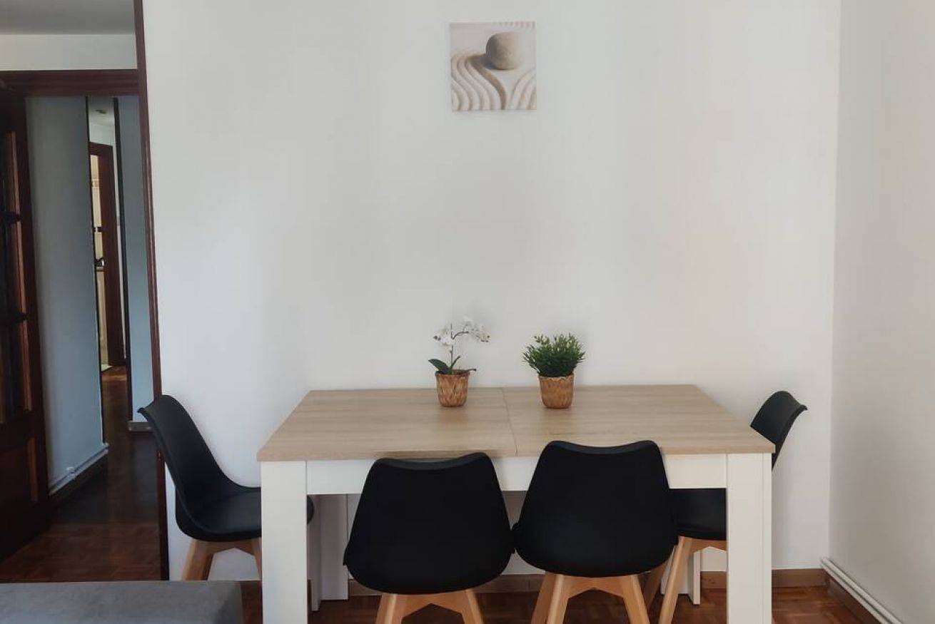 Ganze Wohnung, 1A135 Comfortable 3-bedroom apartment in Gijón, Costa Verde (Spanien)