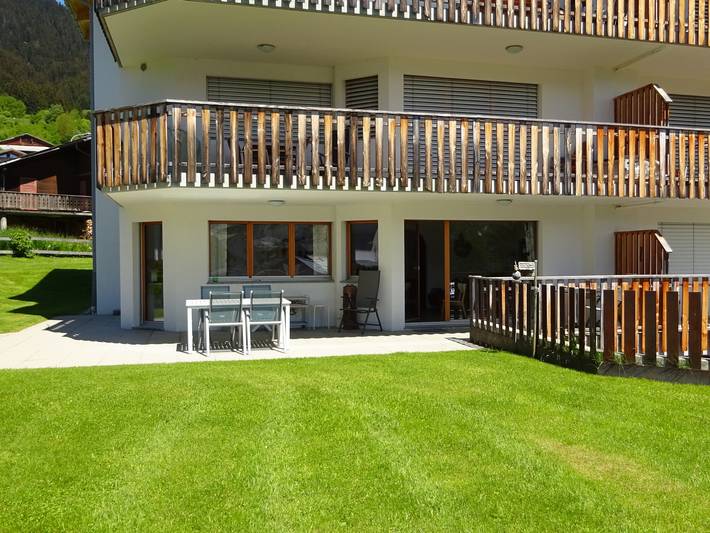Ganze Ferienwohnung, Ferienwohnung Casa Carola, Brigels - 4.5 Zimmer Ferienwohnung für max. 7 Pers. im Eg in Brigels, Alpenarena