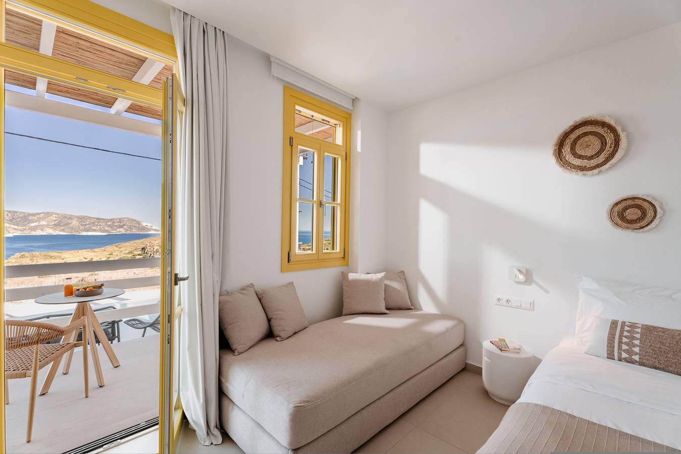 Apartamento entero, Deluxe Suite 2 with Shared Pool and Seaview in Milo