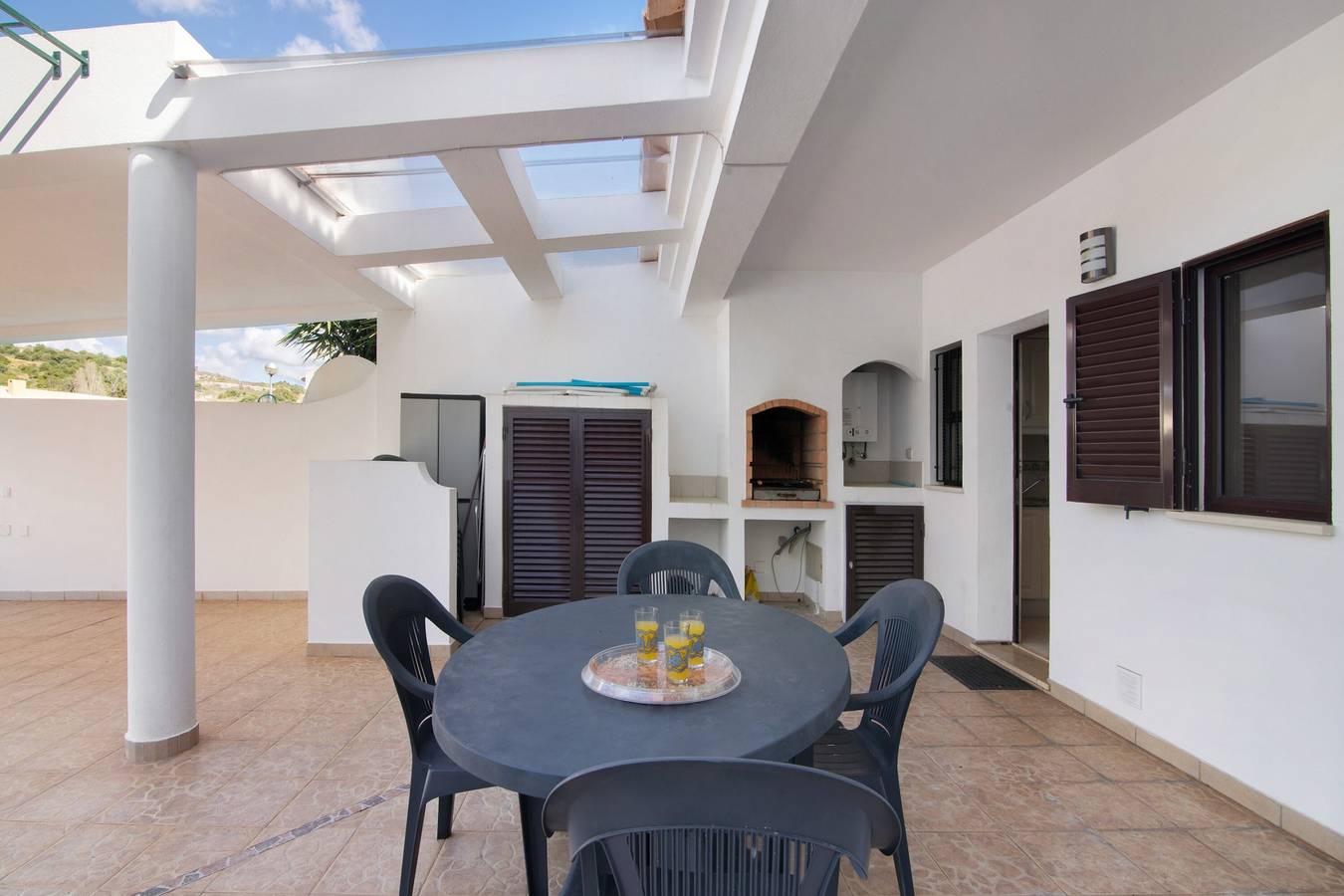Villa 'Neves' mit Bergblick, privatem Pool und privater Terrasse in Albufeira, Faro Distrikt