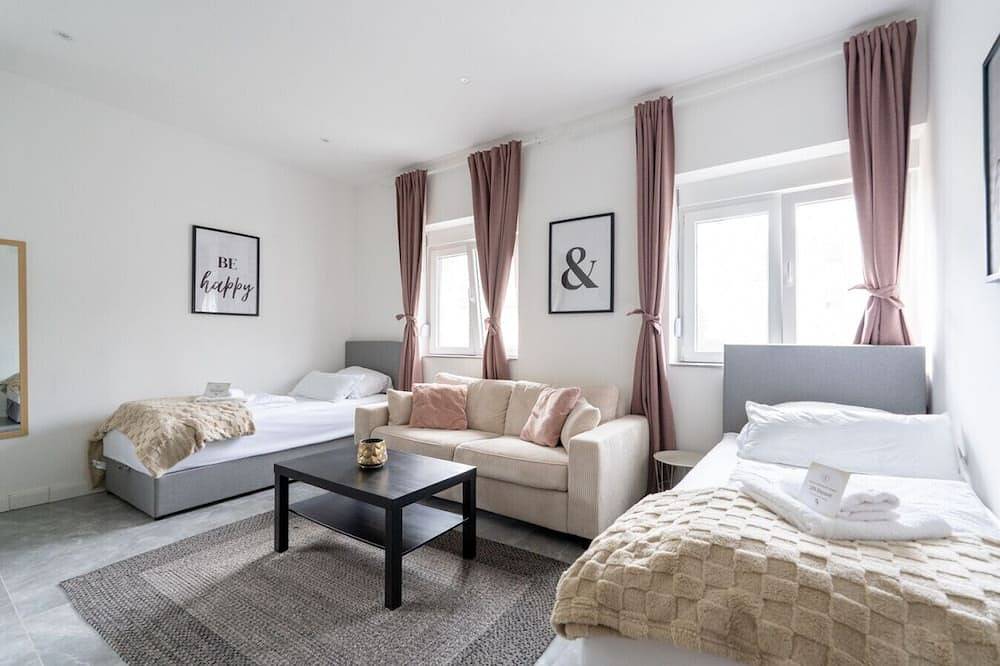 Ganze Wohnung, 60m² near Vienna • Train • For Work & Family stays in Purkersdorf, Traisental