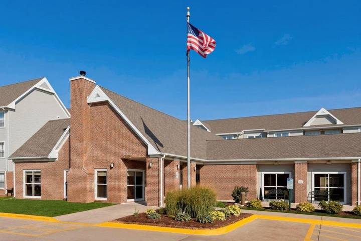 Hotel für 4 Personen, mit Pool - 1