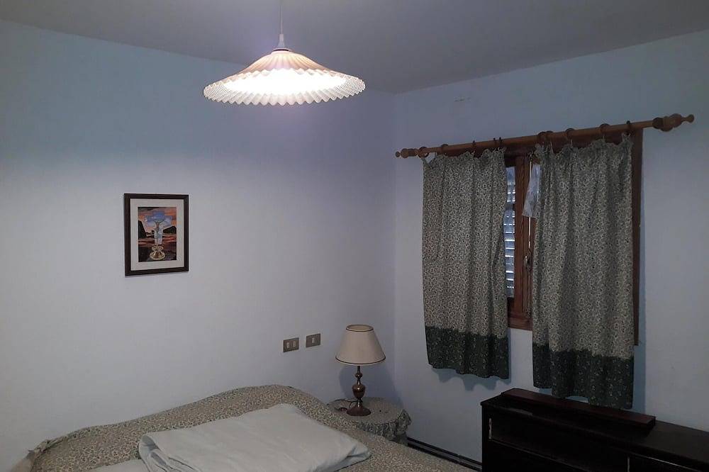 Homerez - Picturesque Villa in Chulilla with Private Pool in Chulilla, Valencia Province