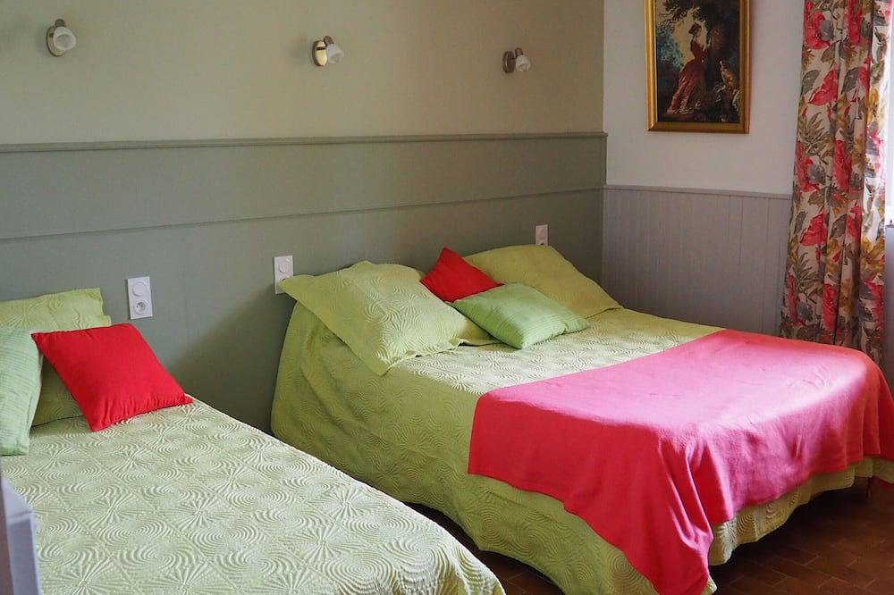 Apartamento entero, Lago y Naturaleza – Acogedor apartamento a 100 m del lago de Villefranche-de-Panat, Aveyron in Villefranche-de-Panat, Macizo Central