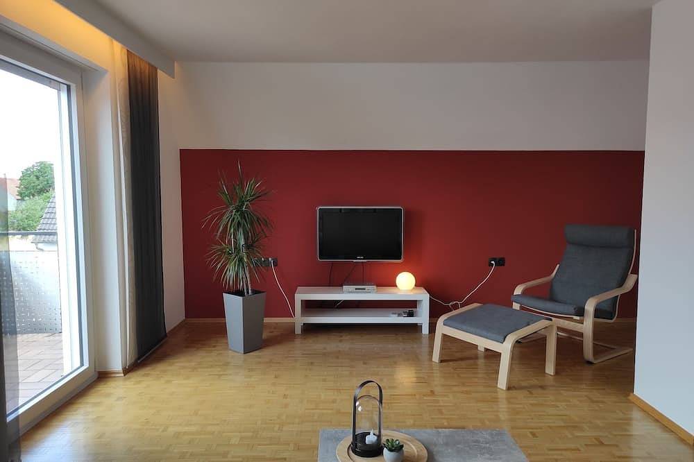 Ganze Wohnung, Gemütliche Ferienwohnung (85qm) mit Balkon für bis zu 4 Personen in Wiesenbronn, Fränkisches Weinland