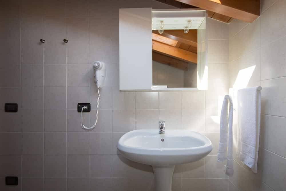 Ganze Wohnung, Lakeside Apartment Nr.C6 in Domaso, Comer See