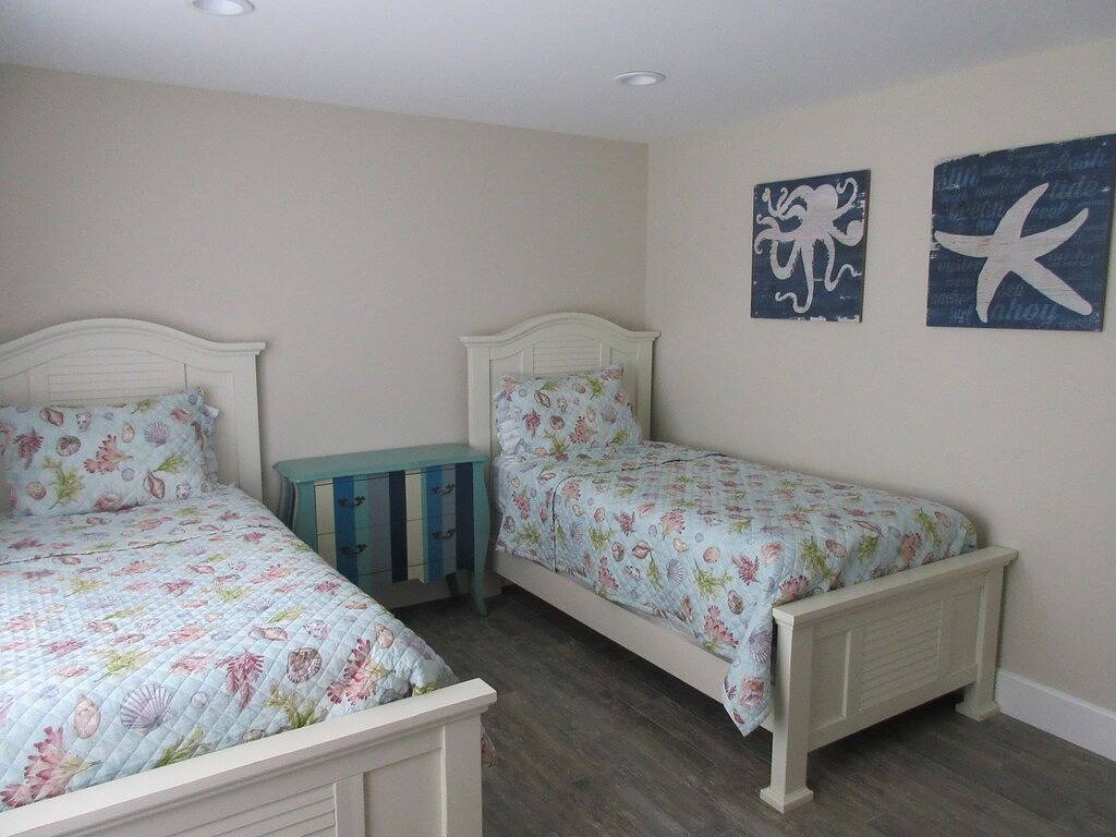 Amagansett Beach House-Spaziergang zum Meer und Bay-4bdr-2 1 / 2bath-9 Personen in Napeague, North Fork