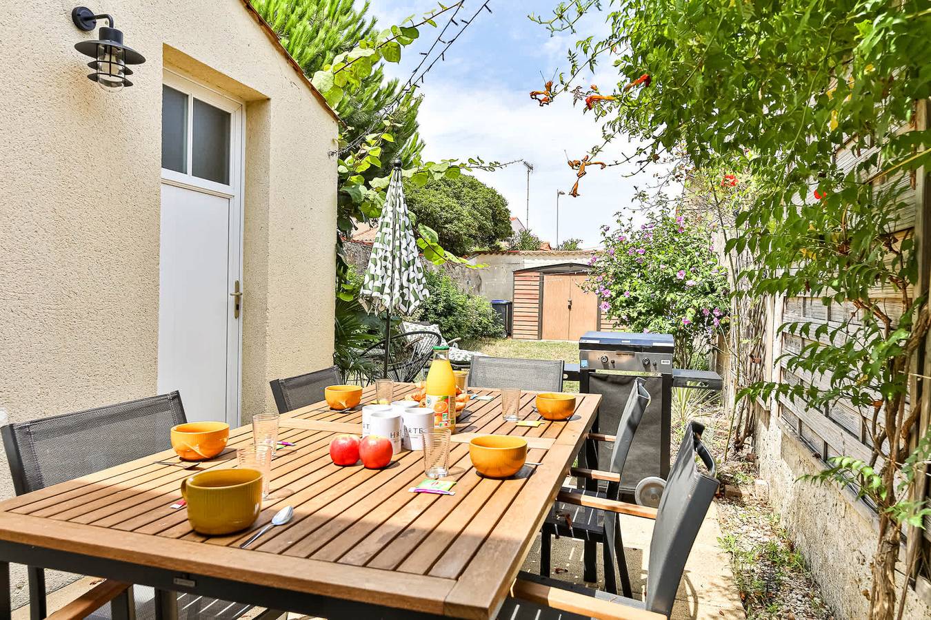 Maison de surfeurs, idéalement située in Les Sables-d'Olonne, Vendée