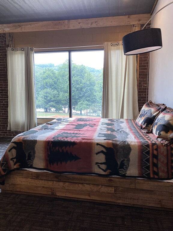 Ganze Wohnung, Trailside Hotel, Minutes to Fallingwater Riverview in Ohiopyle, Pennsylvania