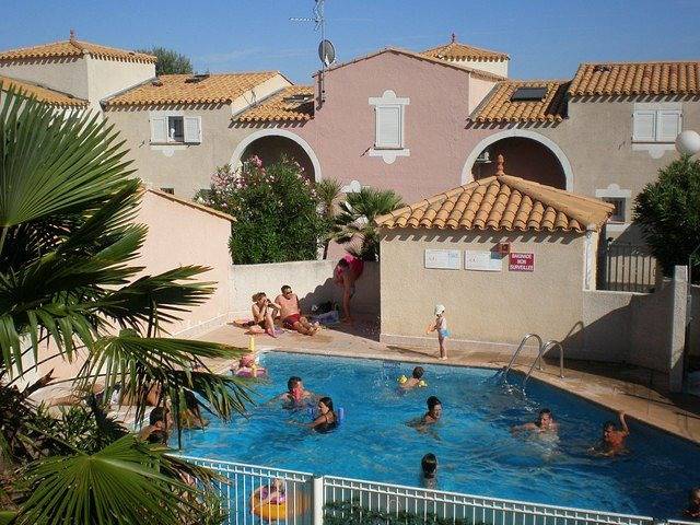Appartement de vacances pour 6 personnes, avec piscine et jardin, animaux acceptés