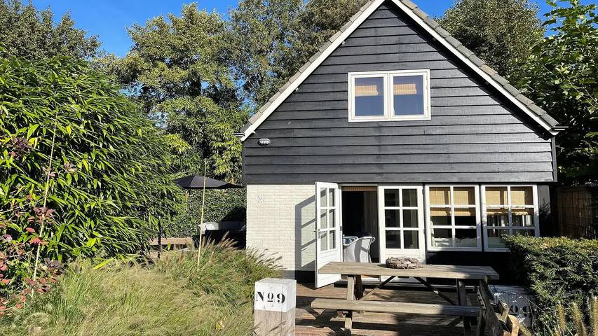 Vakantiehuis voor 4 personen, met tuin in Bergen (Noord-Holland)