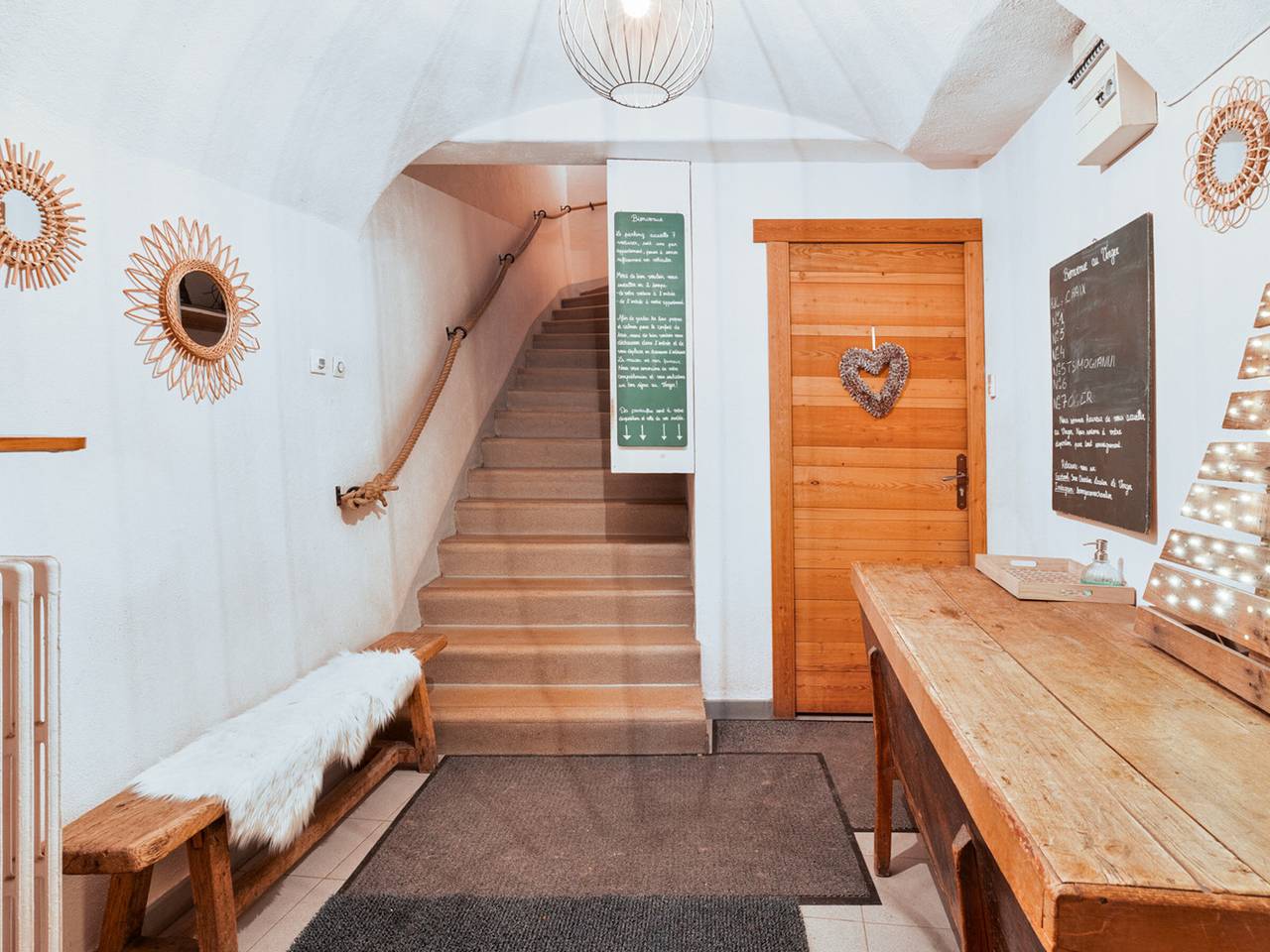 Estudio entero, Estudio cómodo para 3 personas con balcón, piscina y Wi-Fi en Serre Chevalier in Saint-Chaffrey, Serre Chevalier