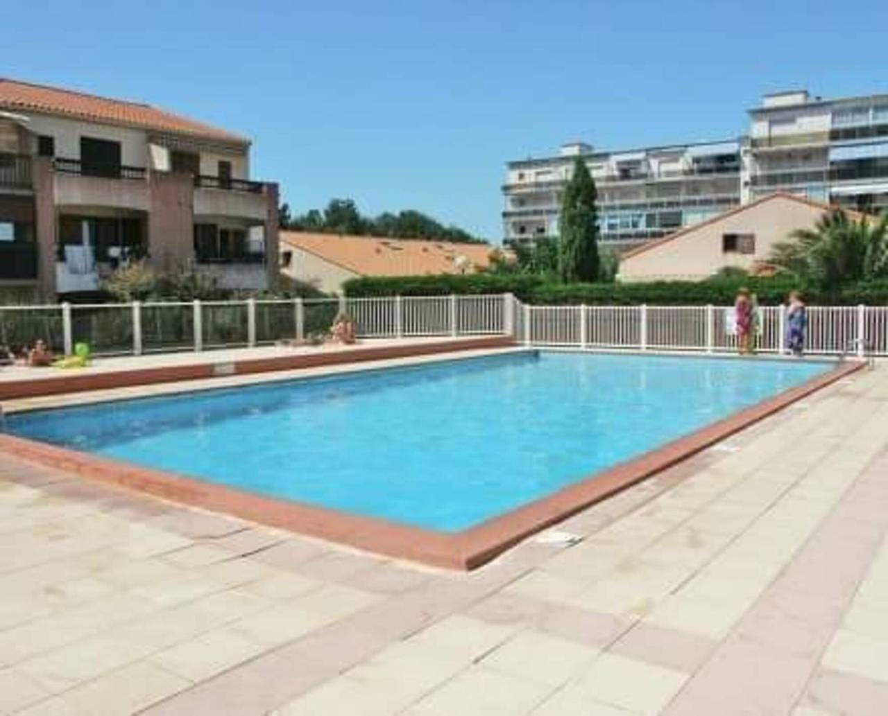 Ganze Wohnung, Ferienwohnung 'Proche Mer' mit Gemeinschaftspool, Wi-Fi und Klimaanlage in La Côte Vermeille, Argelès-sur-Mer