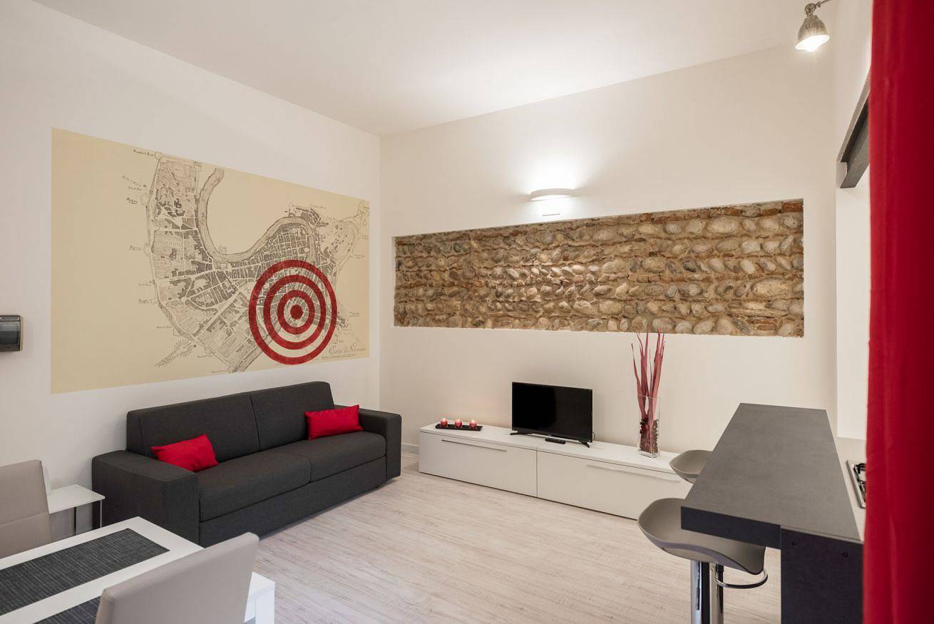 Appartement entier, Modern and sophisticated apartment with 4 sleeps. in Centro Storico, Vérone