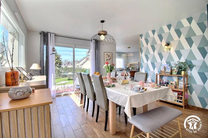 Maison de vacances pour 8 personnes, avec Terrasse et Jardin à Questembert