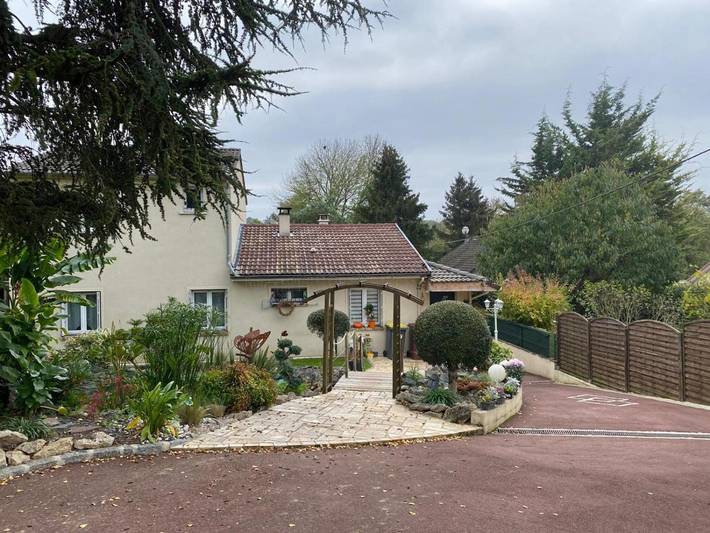 Gîte pour 4 personnes, avec terrasse, animaux acceptés à Dampmart - 2