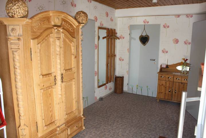 Appartement entier, Appartement 'Ferienwohnung Leipold' avec terrasse privée, jardin privé et Wi-Fi in Segnitz, Région viticole de Franconie