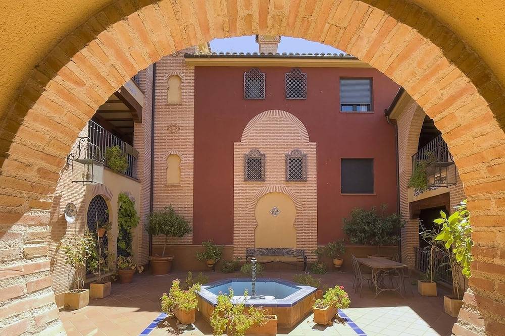 Appartamento intero, El Capricho de Ana with garage included in Toledo, Provincia di Toledo