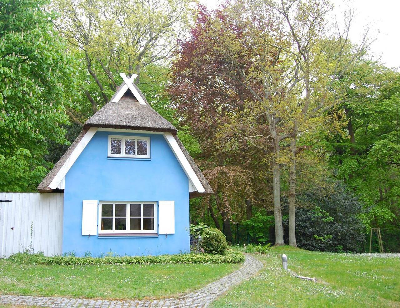 Ferienhaus "Puppenhaus" - Reetdachhaus ca. 44 m² Wohnfläche für 2-3 Personen in Ahrenshoop, Fischland