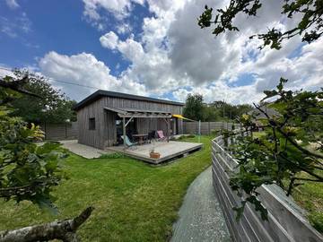 Gîte pour 4 personnes, avec vue et jardin à Surzur